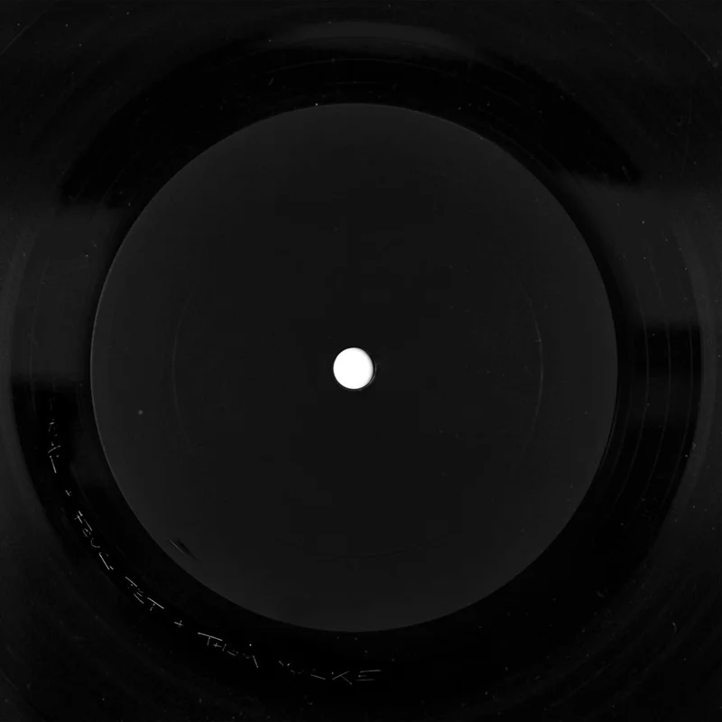 Burial & Four Tet & Thom Yorke - Her Revolution / His Rope 12