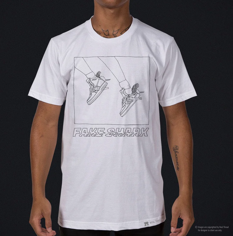 Sneakers T-Shirt